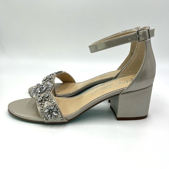 Betsey‎ Johnson Women's Mel Jeweled Jewel Block Heels Sandals Silver Size 6 - Picture 7 of 14